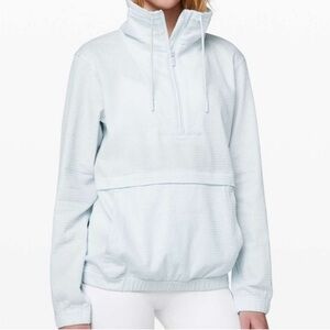 Lululemon Pack Light 1/2 Zip Pullover in Almost Blue Women’s Size 6